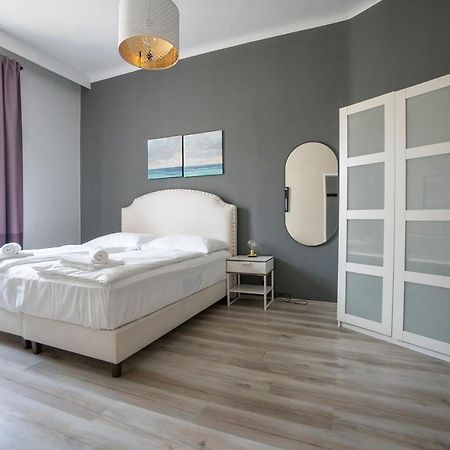 Brand New Charming Appartmet Near Augarten & City Bécs Kültér fotó